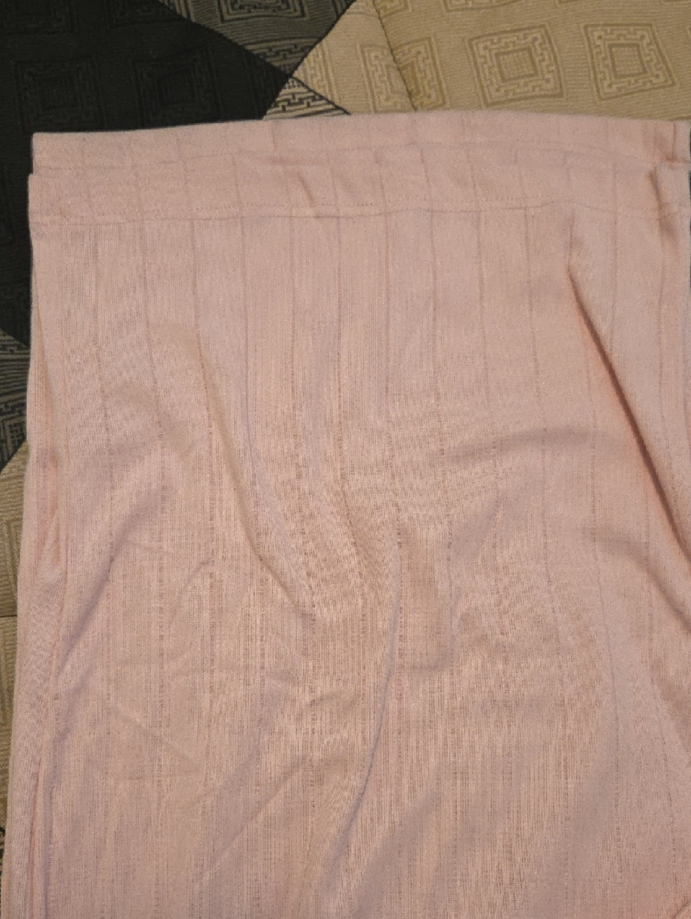 Gloria Vanderbilt Pink Ribbed Pajama Pants w/Red Heart Short Sleeve Tee - Picture 4 of 7